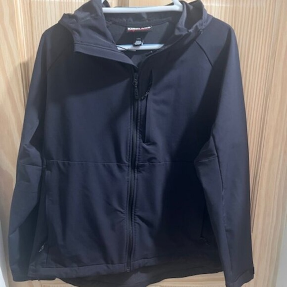 Kirkland Signature Softshell Jacket Men Size Large Black Hooded Full Zip Active